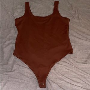 Abercrombie Square neck rust bodysuit